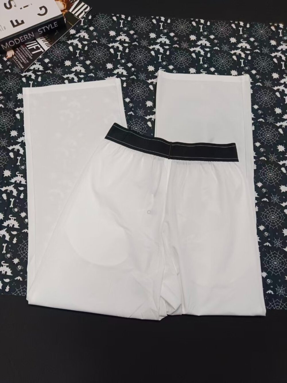 ALO Yoga Suit Up Trouser,White/Black (Regular)😍Straight-Leg Pants🤍 - Picture 5 of 8